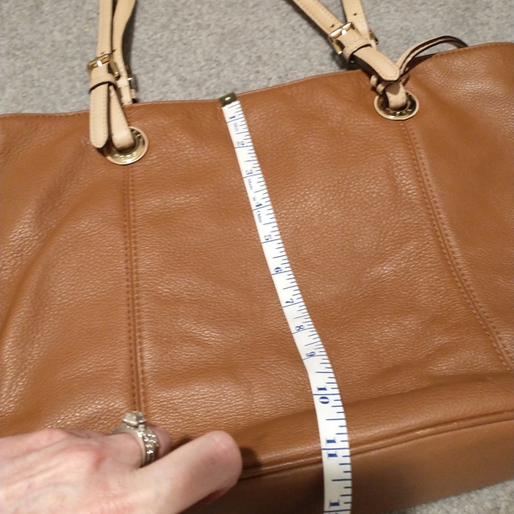 Michael Michael Kors Leather Bag - Picture 15 of 16